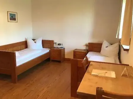 Schloss Oda ve Kahvaltı Beuggen